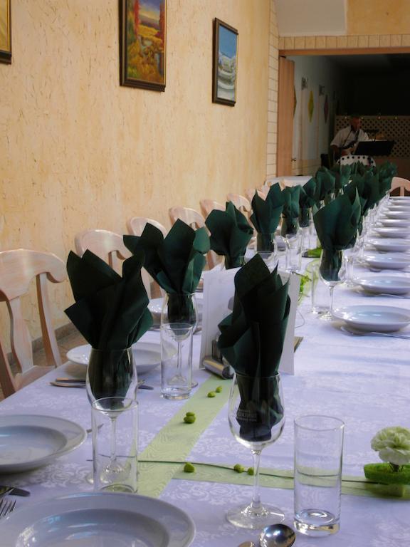 Weinhotel Kirchenwirt Gols Εξωτερικό φωτογραφία