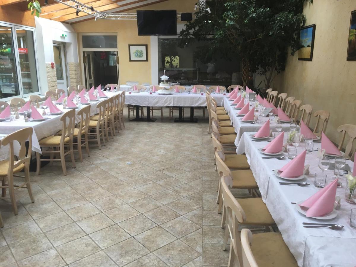 Weinhotel Kirchenwirt Gols Εξωτερικό φωτογραφία